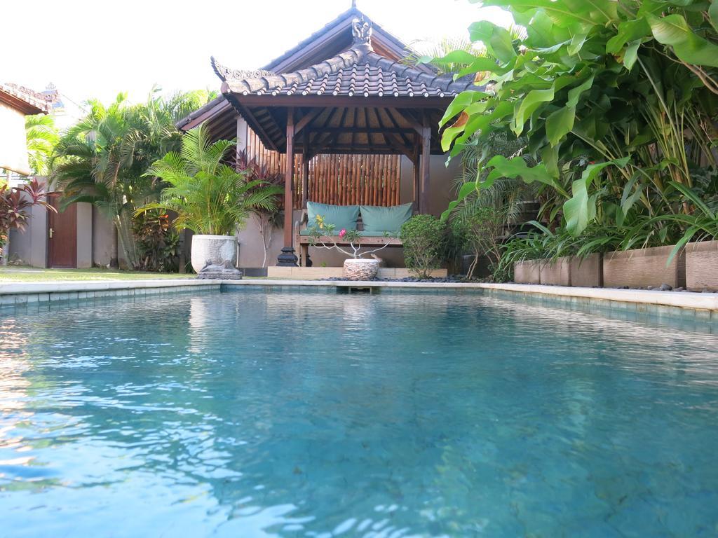 Villa Te Kawau Seminyak Kamer foto