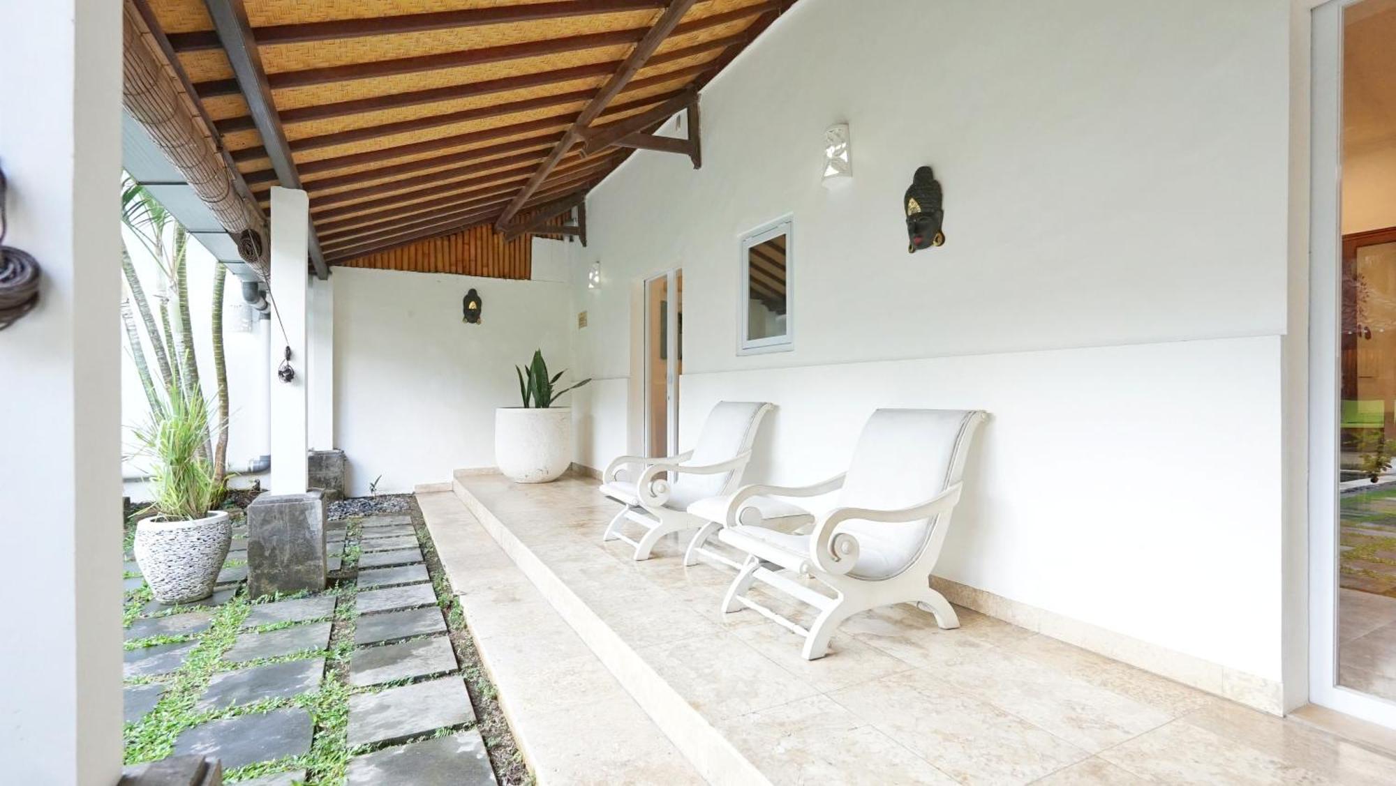 Villa Te Kawau Seminyak Buitenkant foto