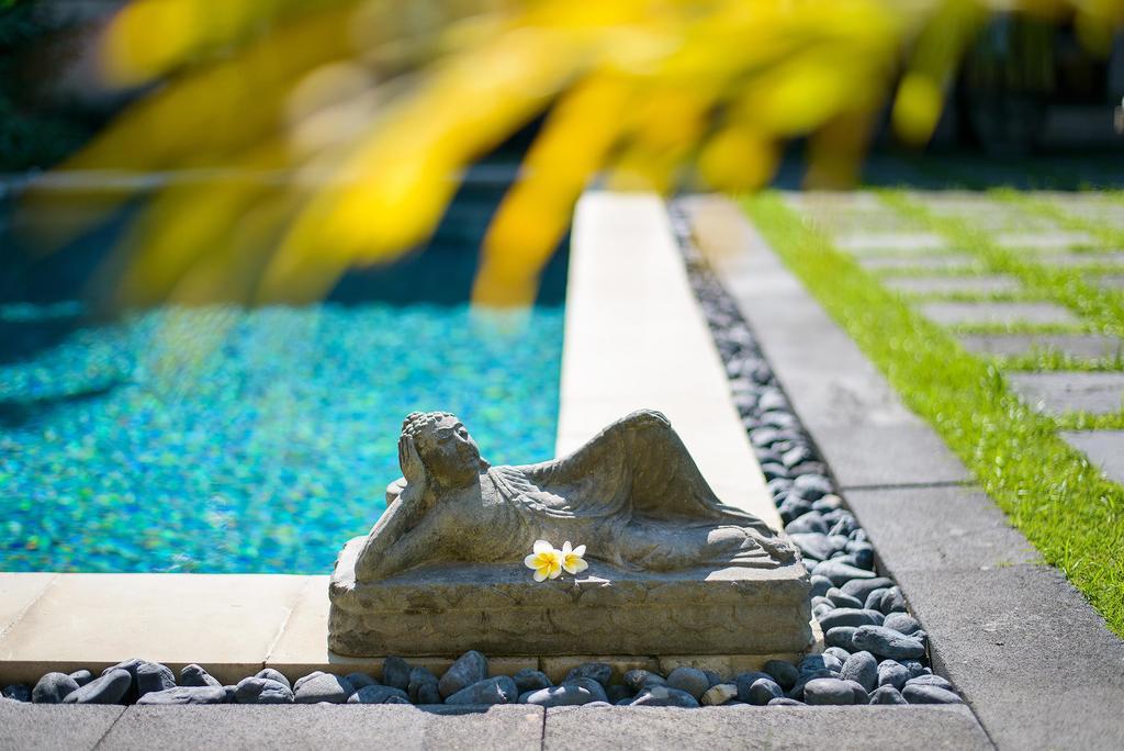 Villa Te Kawau Seminyak Buitenkant foto