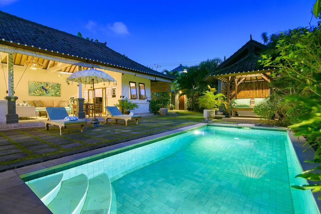 Villa Te Kawau Seminyak Buitenkant foto